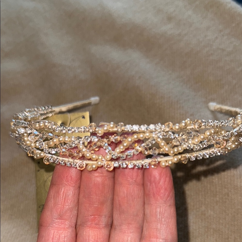 Elegant Pearl and Crystal Headband
